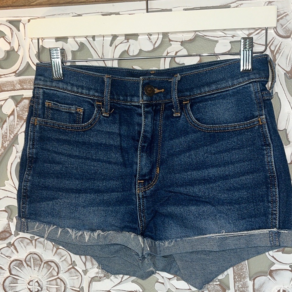 Hollister Blue High-Rise Jean Short-Short Vintage Stretch Medium Wash sz 3 / 26